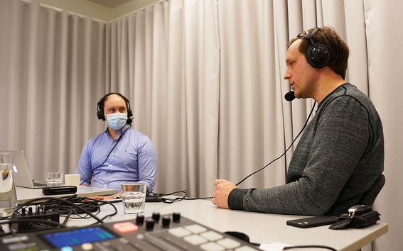 Studiossa tutkija Eero Aallon vieraana Timo Ahopelto. 