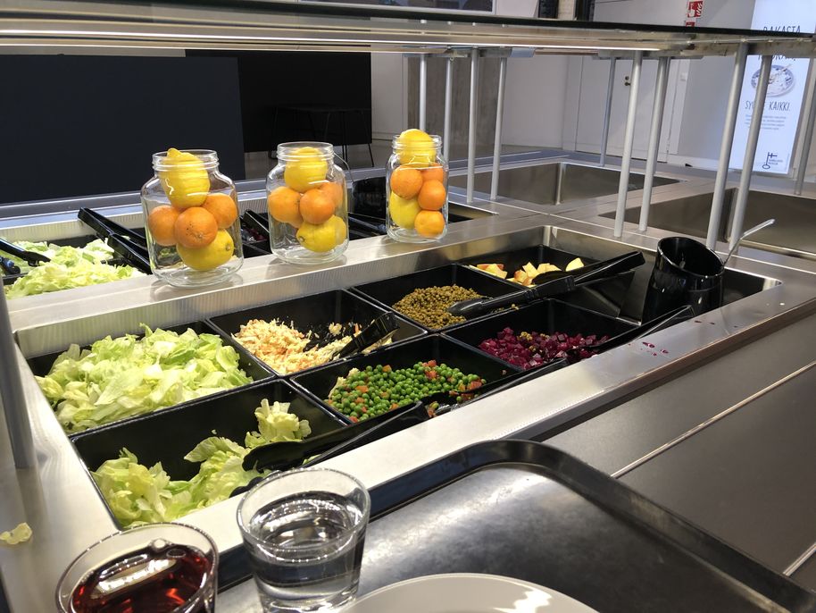 Salad bar in Dipoli