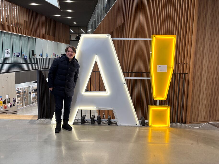 Tomoyuki Yamamoto visiting at Aalto University.